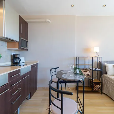 Διαμέρισμα Basic Comfort Miami 15º 0114 *